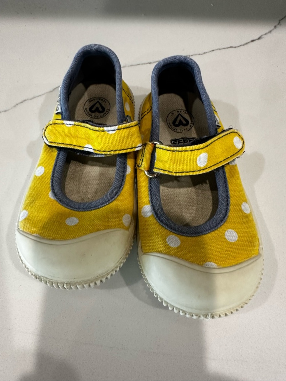 KEEN Maderas Mary Jane. Yellow Polka Dot Youth Toddler Girl Size 6 - Picture 3 of 6